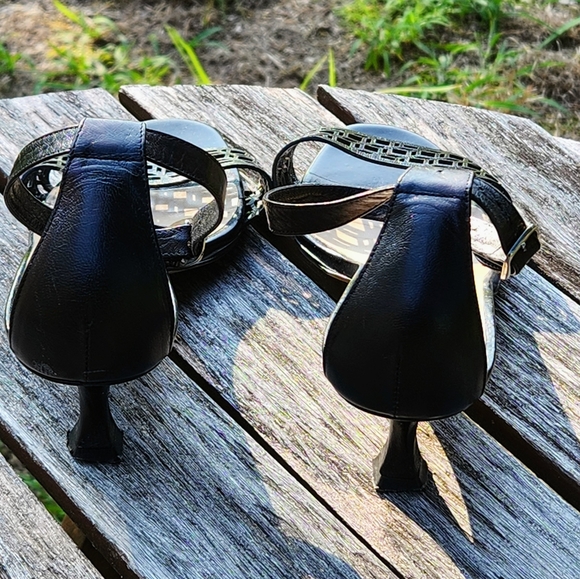 Manolo Blahnik Maurila Ankle Strap Sandals 37 - Picture 5 of 6